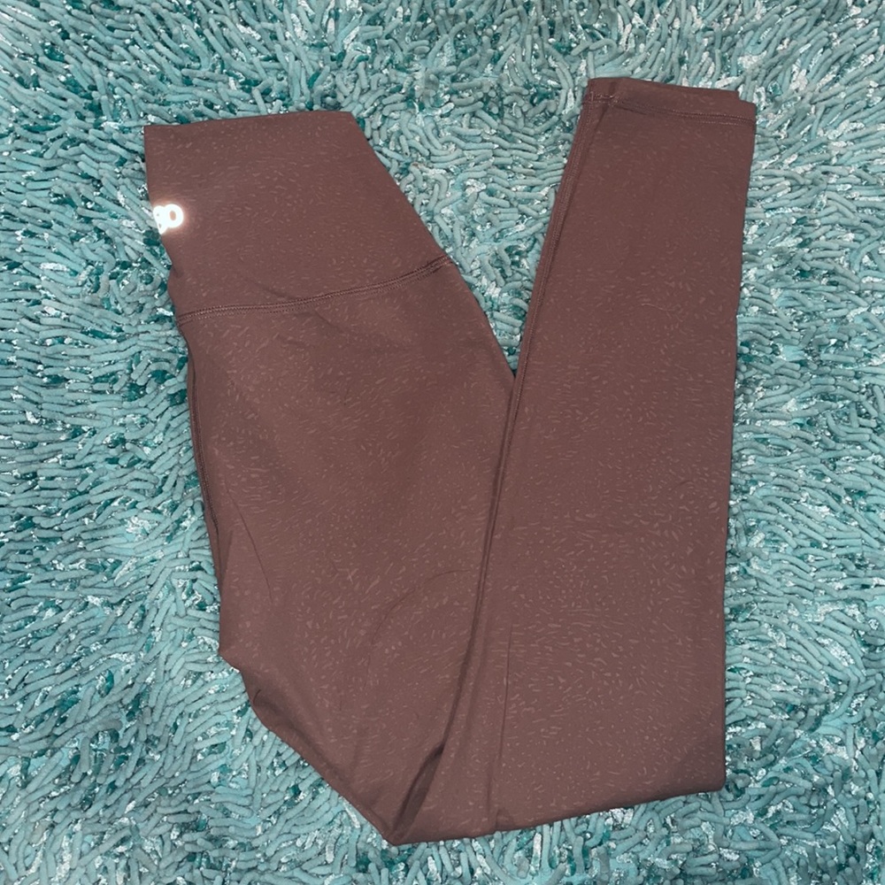 J80 Fit Embossed Leggings